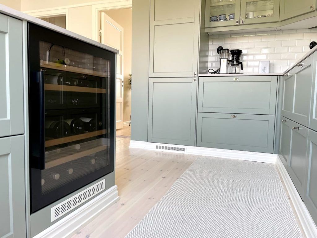 Cantinetta Frigo per Vino da Incasso - WineChamber 700 60D Anthracite Black - mQuvée