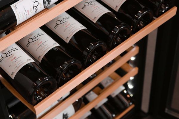 Cantinetta Frigo per Vino da Incasso - WineKeeper 49D Fullglass Black - mQuvée